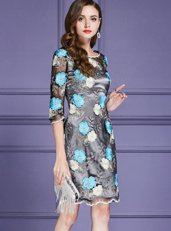 Fashion V-neck Three Quarters Sleeve Floral Bodycon Dress