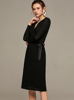 Autumn Sexy Black V-neck Self-tie Knitted Dress
