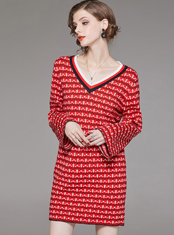 Stylish Plaid Print Loose Mini Knitted Dress
