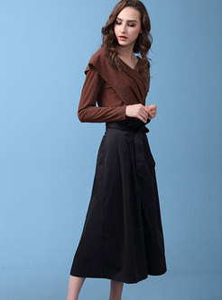 V-neck Long Sleeve Sweater & High Waist Pocket Skirt