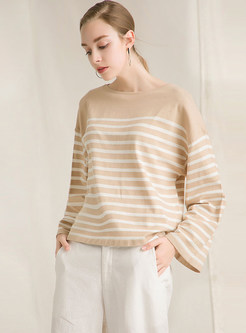 Casual Loose O-neck Splicing Striped Sweater