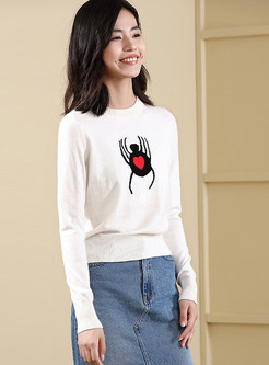 Fashion White O-neck Embroidered Pullover Sweater