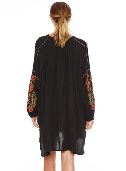Black Long Sleeve Embroidered Shift Dress