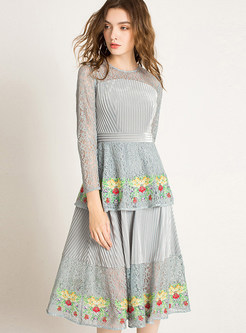 O-neck Lace Splicing Embroidered Pleated Dress