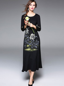 Black O-neck Print Waist A Line Maxi Dress