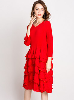 Stylish Red V-neck Elastic Layered Dress