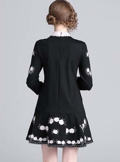 Fashion Standing Collar Stereoscopic Embroidery Dress