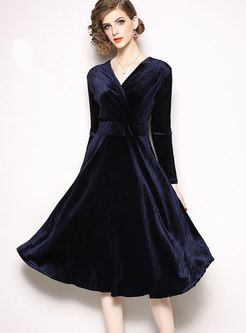 Stylish Blue V-neck Big Hem Velvet A Line Dress