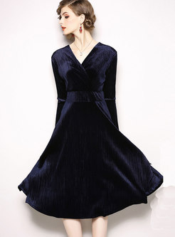 Stylish Blue V-neck Big Hem Velvet A Line Dress