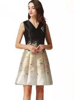 Stylish Gold V-neck Gradient Print A Line Dress