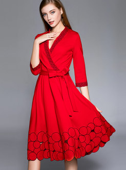 Fashion Red V-neck Embroidered Midi Dress