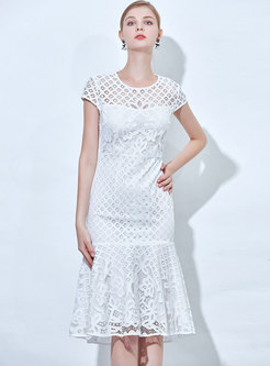Elegant Lace-paneled Flouncing Hem Sheath Dress