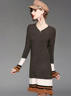 V-neck Long Sleeve Pullover Knitted Dress