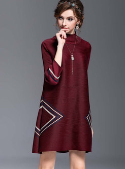 Stylish Wine Red Geometric Pattern Elastic Shift Dress 