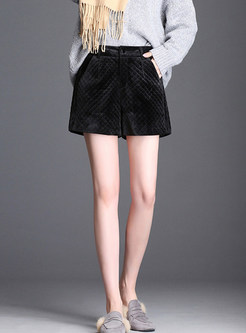Fashion Gold Velvet Wide Leg Shorts With Button