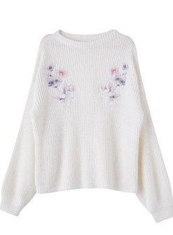 Winter White Crew-neck Embroidered Loose Sweater