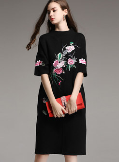 Fashion Standing Collar Half Sleeve Loose Embroidered Dress