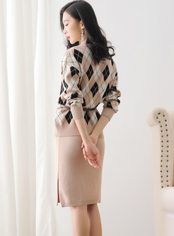 Chic V-neck Long Sleeve Sweater & Sleeveless Knitted Dress