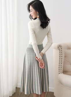 Sweet Bowknot Knitted Top & Pleated A Line Skirt