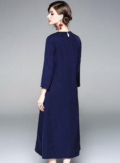 Color-blocked Embroidered Three Quarters Sleeve Loose Maxi Dress