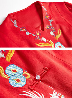 Chic Red Embroidered V-neck Single-breasted Short Coat