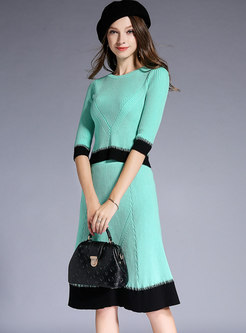 Color-blocked Half Sleeve Knitted Top & High Waist Slim Skirt