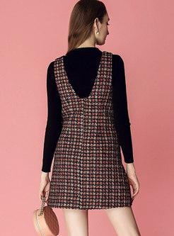 Brief Black Slim Sweater & Grid Double-breasted Mini Skirt
