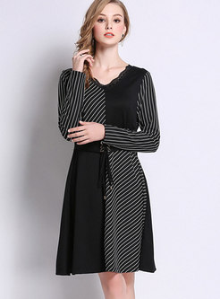 Casual Stitching V-neck Striped Long Sleeve Dress