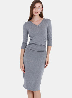Elegant Grey V-neck Sheath Knitted Dress