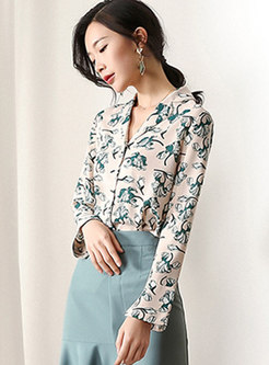 Chic Print Notched Flare Sleeve Single-breasted Blouse