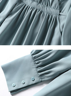 Solid Color V-neck Gathered Waist Slim Dress