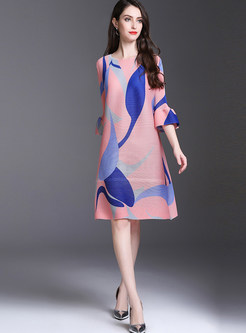 Fashion O-neck Flare Sleeve Print Shift Dress