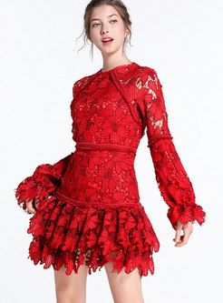 Chic Red Flare Sleeve Lace Stitching Hollow Out Dress