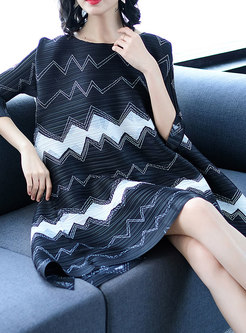 Black Crew-neck Long Sleeve Striped Print Dress
