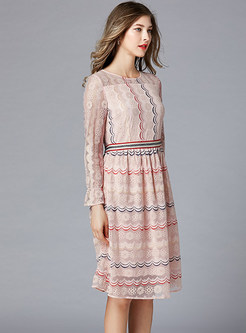 O-neck Plus Size Striped Lace A Line Dress