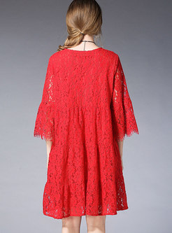 Trendy Lace Paneled Loose Plus Size Mini Dress