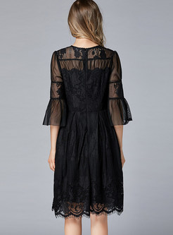 O-neck Perspective Flare Sleeve Splicing Lace Dress