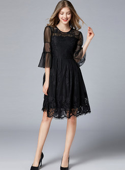 O-neck Perspective Flare Sleeve Splicing Lace Dress