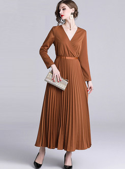 Brief Solid Color V-neck Waist Pleated Maxi Dress