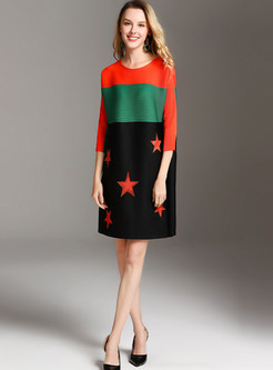 Casual Color-blocked O-neck Star Print Pleated Dress