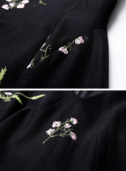 Stylish V-neck Sleeveless Embroidered Skater Dress