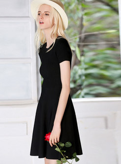 Stylish Black O-neck Gathered Waist Knitted Mini Dress