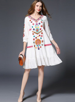 Ethnic V-neck Three Quarters Sleeve Embroidered Dress