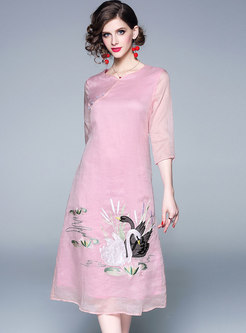 Pink V-neck Embroidered Three Quarters Sleeve Loose Dress