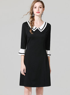 Color-blocked V-neck Flare Sleeve Plus Size Mini Dress
