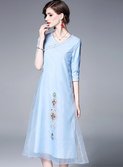 Fashion V-neck Embroidered Slim A Line Dress