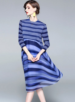 Trendy O-neck Color-blocked Striped Pleated Dress