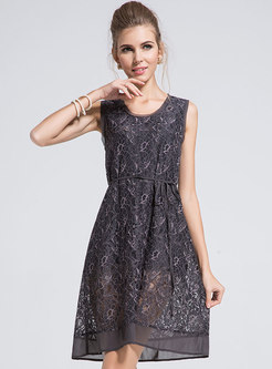 Elegant Lace Sleeveless Tie-waist Slim Dress