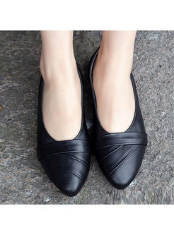 Solid Color Pointed Head Leather Loafers