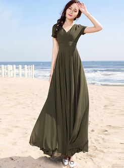 Solid Color V-neck Pleated Hem Maxi Dress